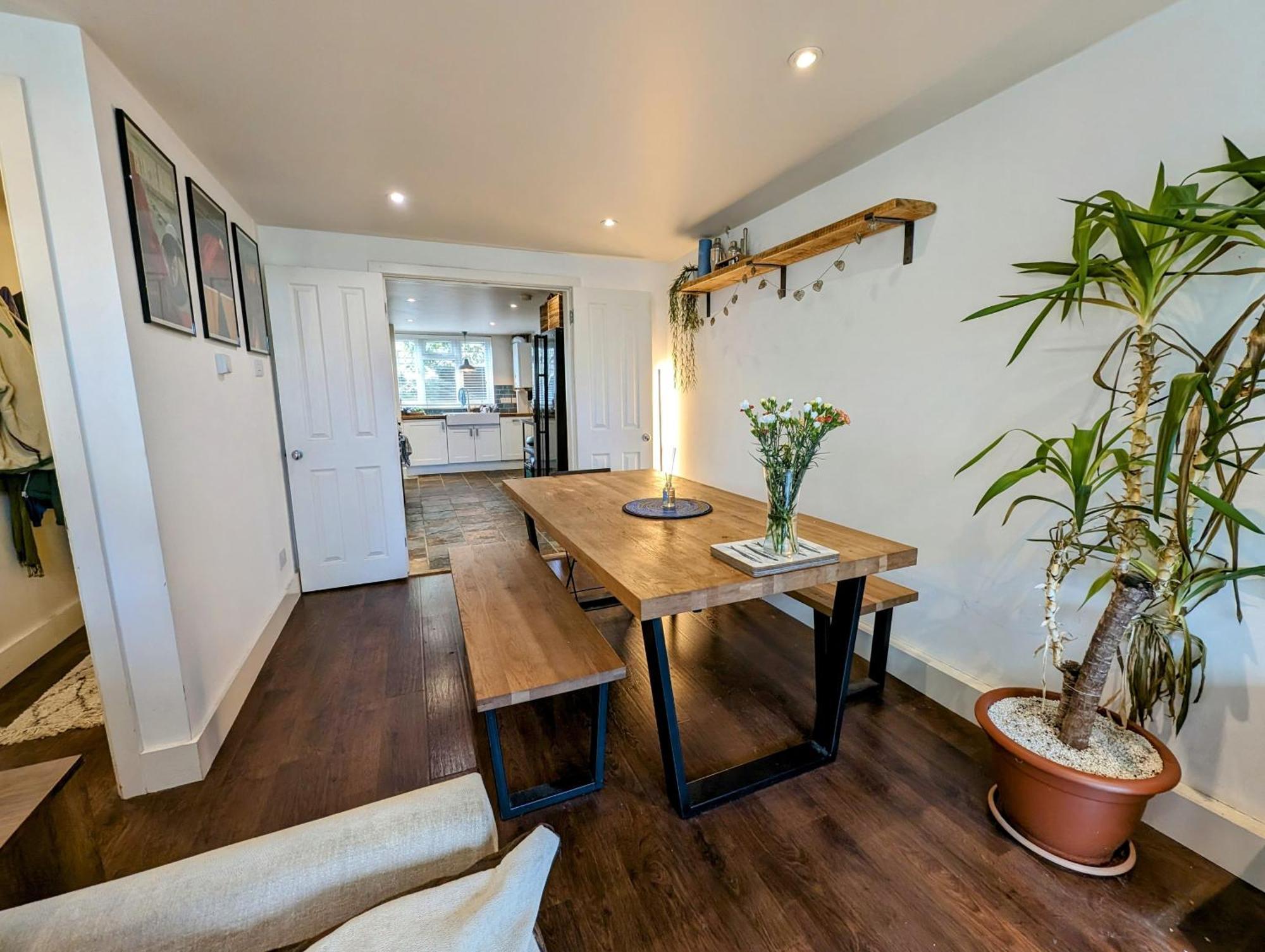 Modern Well Presented Apartment With Garden ロンドン エクステリア 写真